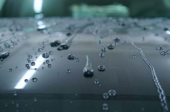 The Differences Between Car Wax and Paint Sealants
